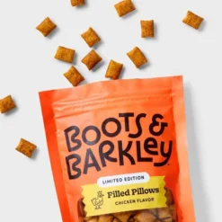 Halloween Chicken Flavor Pillow Pockets Cat Treats - Boots & Barkley™ 3oz