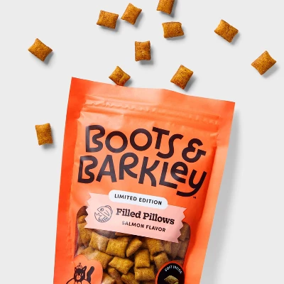 Halloween Salmon Flavor Pillow Pockets Cat Treats - Boots & Barkley™ 3oz 1 Halloween Salmon Flavor Pillow Pockets Cat Treats - Boots & Barkley™ 3oz